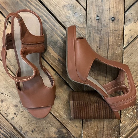 Urban Outfitters Heeled Boots - Picture 1 of 4